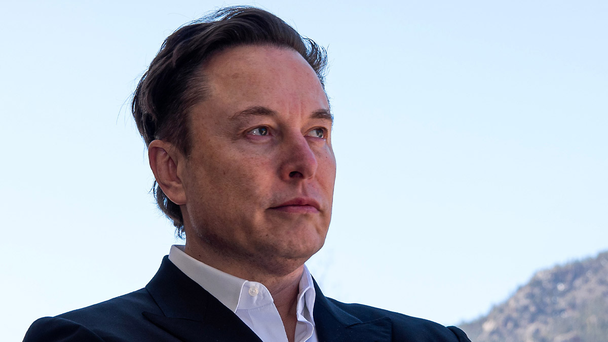 Elon Musk ने टेस्ला के वरिष्ठ कर्मचारियों को बर्खास्त किया: रिपोर्ट